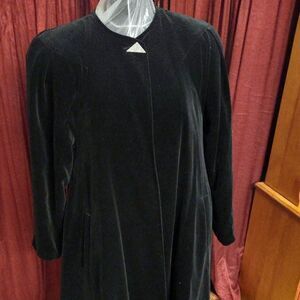 Velvet coat by J.L. Ball, Cattiva vintage